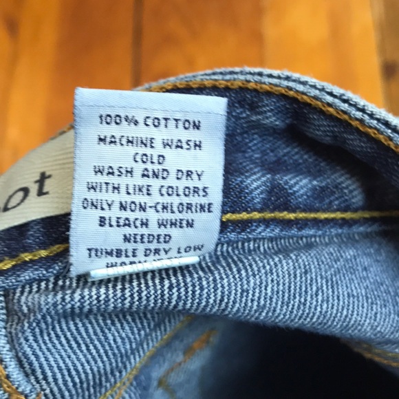 Gap Medium Wash Ankle Bootcut Jeans - Picture 6 of 6
